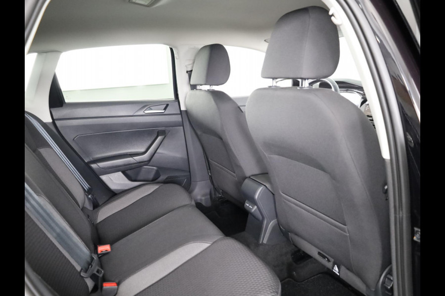 Volkswagen Polo 1.0 TSI Life Edition 95 pk Automaat (DSG) | Verlengde garantie | Navigatie via App | Parkeersensoren achter | Achteruitrijcamera | Apple Carplay/Android Auto | LED koplampen |
