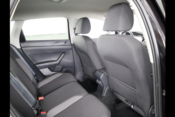 Volkswagen Polo 1.0 TSI Life Edition 95 pk Automaat (DSG) | Verlengde garantie | Navigatie via App | Parkeersensoren achter | Achteruitrijcamera | Apple Carplay/Android Auto | LED koplampen |