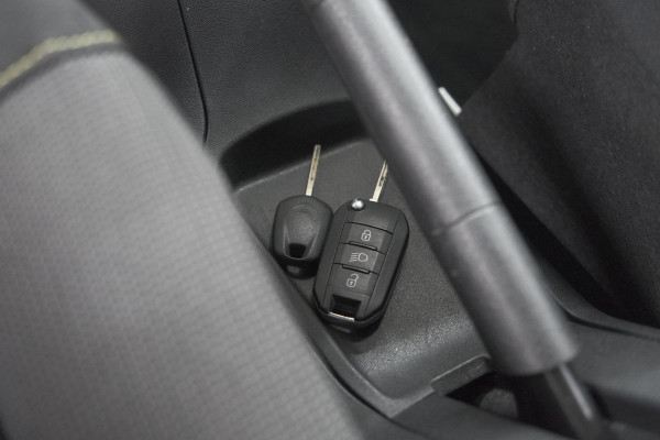 Citroën C3 PureTech 82 Feel | Apple Carplay | Climate Control | 15 Inch Lichtmetalen Velgen | Stoelverwarming