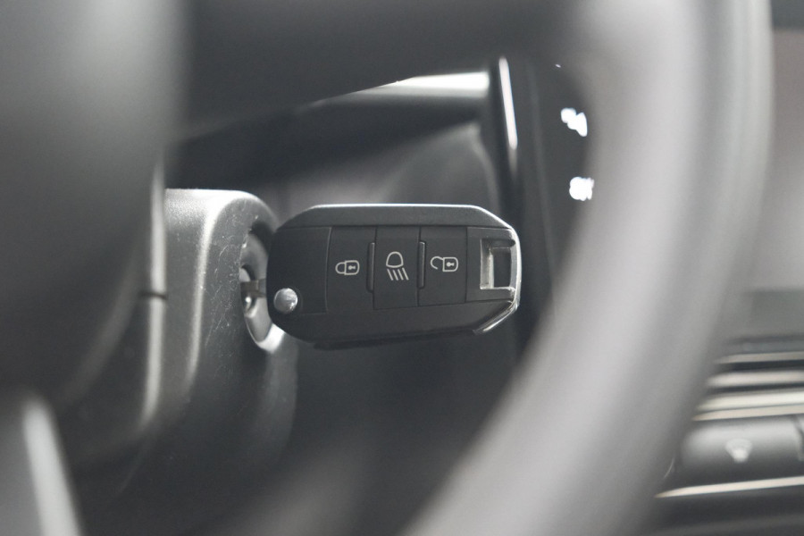 Citroën C3 PureTech 82 Feel | Apple Carplay | Climate Control | 15 Inch Lichtmetalen Velgen | Stoelverwarming