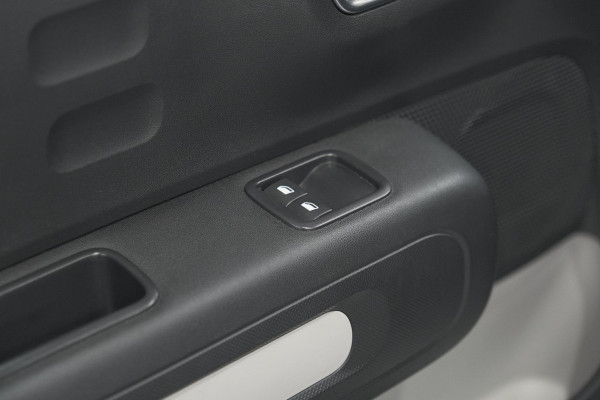 Citroën C3 PureTech 82 Feel | Apple Carplay | Climate Control | 15 Inch Lichtmetalen Velgen | Stoelverwarming