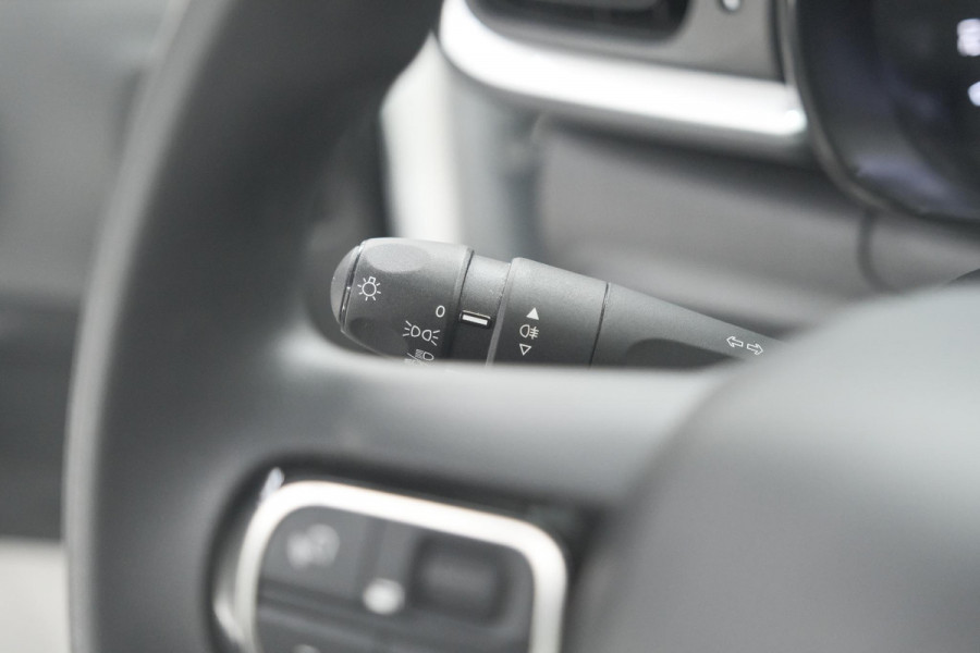 Citroën C3 PureTech 82 Feel | Apple Carplay | Climate Control | 15 Inch Lichtmetalen Velgen | Stoelverwarming