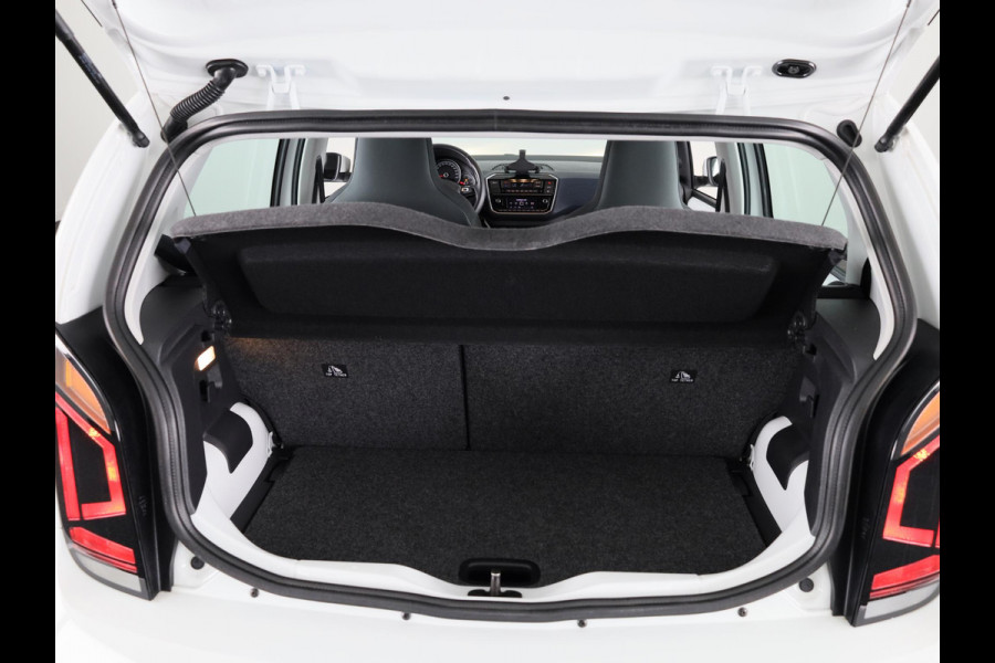 Volkswagen up! 1.0 65PK | Verlengde garantie  | ECC Airco | Parkeersensoren | Cruise control | Camera