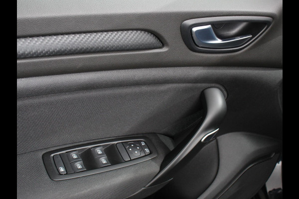 Renault Mégane 1.2 TCe Limited Climate control Cruise control parkeersensor achter Trekhaak Navigatie Lichtmetalen velgen