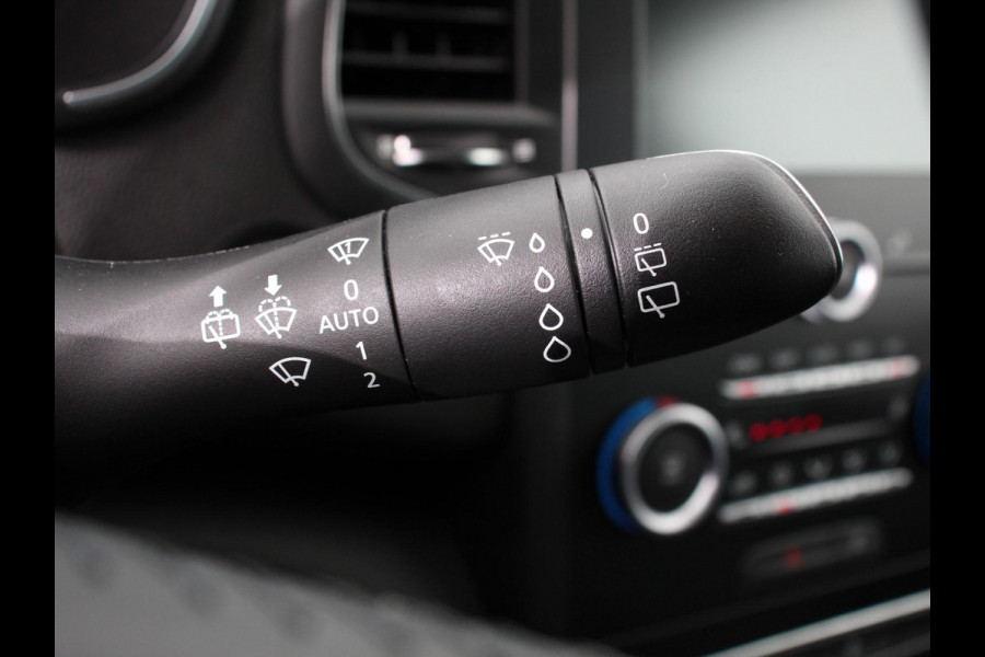 Renault Mégane 1.2 TCe Limited Climate control Cruise control parkeersensor achter Trekhaak Navigatie Lichtmetalen velgen