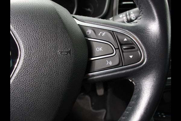 Renault Mégane 1.2 TCe Limited Climate control Cruise control parkeersensor achter Trekhaak Navigatie Lichtmetalen velgen