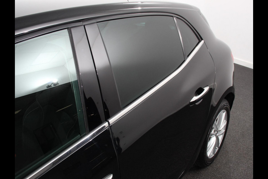 Renault Mégane 1.2 TCe Limited Climate control Cruise control parkeersensor achter Trekhaak Navigatie Lichtmetalen velgen