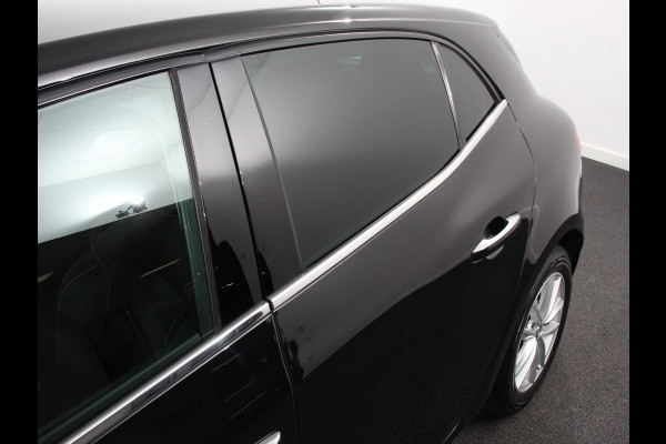 Renault Mégane 1.2 TCe Limited Climate control Cruise control parkeersensor achter Trekhaak Navigatie Lichtmetalen velgen
