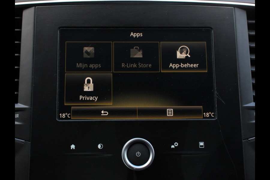 Renault Mégane 1.2 TCe Limited Climate control Cruise control parkeersensor achter Trekhaak Navigatie Lichtmetalen velgen
