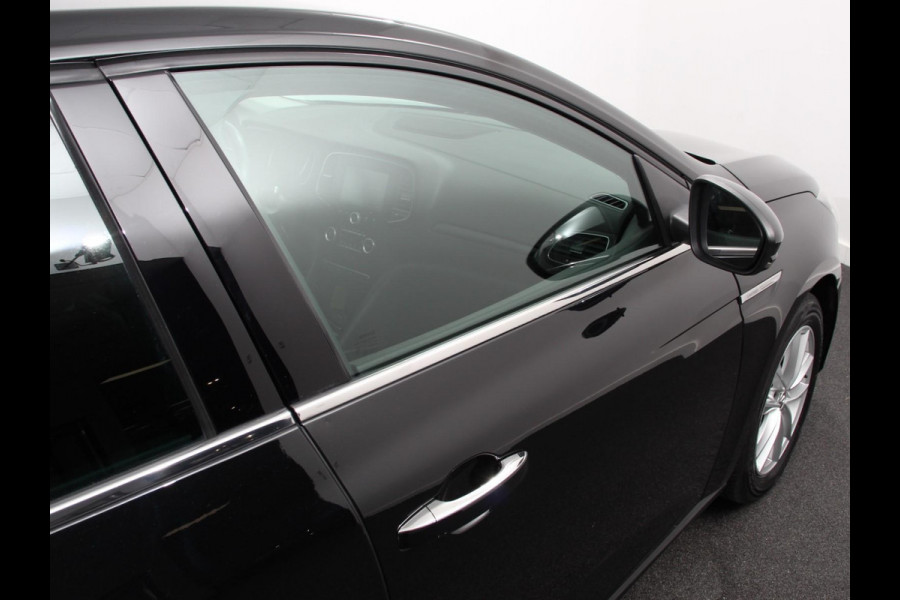 Renault Mégane 1.2 TCe Limited Climate control Cruise control parkeersensor achter Trekhaak Navigatie Lichtmetalen velgen