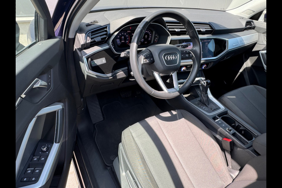 Audi Q3 35 TFSI * Sideass. * PDC v+a * Visueel Cockpit *