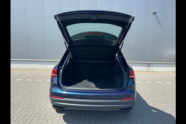 Audi Q3 35 TFSI * Sideass. * PDC v+a * Visueel Cockpit *