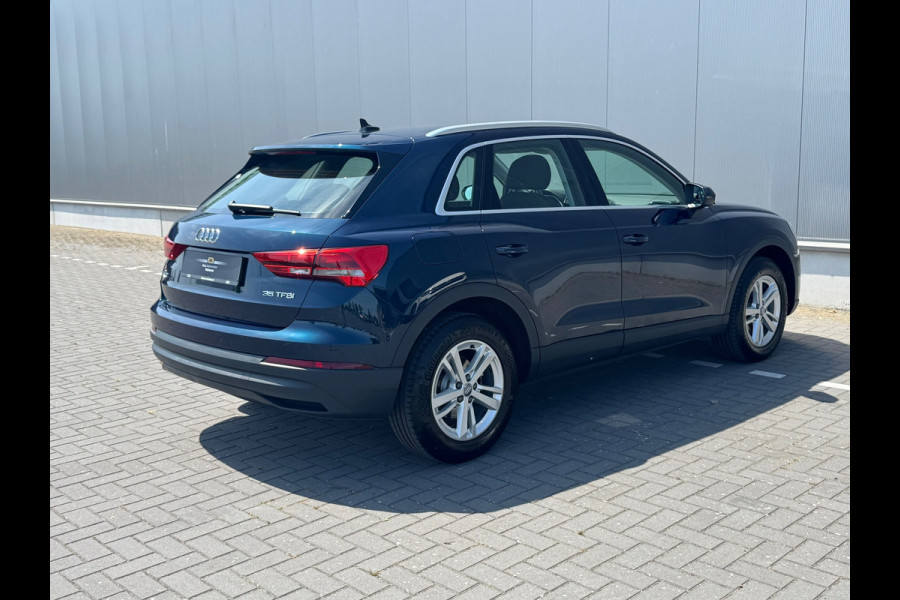 Audi Q3 35 TFSI * Sideass. * PDC v+a * Visueel Cockpit *
