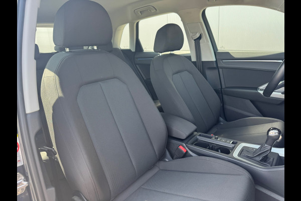 Audi Q3 35 TFSI * Sideass. * PDC v+a * Visueel Cockpit *