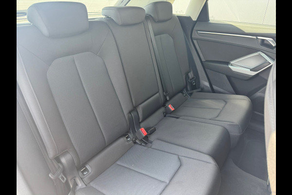 Audi Q3 35 TFSI * Sideass. * PDC v+a * Visueel Cockpit *