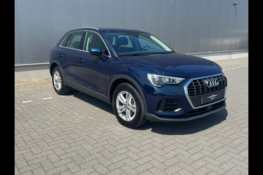 Audi Q3 35 TFSI * Sideass. * PDC v+a * Visueel Cockpit *