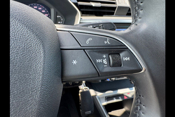 Audi Q3 35 TFSI * Sideass. * PDC v+a * Visueel Cockpit *
