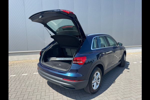 Audi Q3 35 TFSI * Sideass. * PDC v+a * Visueel Cockpit *