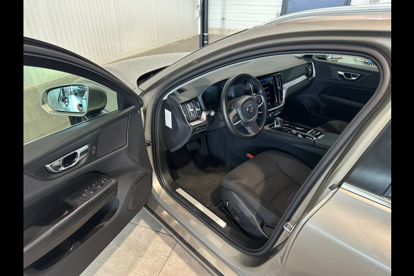 Volvo V60 T6 Aut. Plug-in Hybrid LongRange Inscription Trekhaak Parkeercamera ACC 350pk