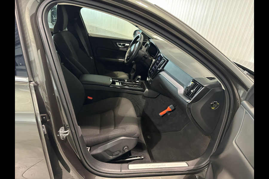 Volvo V60 T6 Aut. Plug-in Hybrid LongRange Inscription Trekhaak 360camera ACC 350pk
