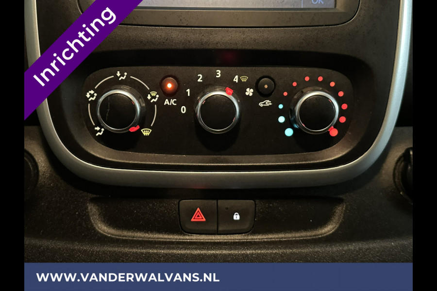 Renault Trafic 1.6 dCi L1H1 inrichting Euro6 Airco | Imperiaal | Trekhaak | Navigatie | Cruisecontrol | LED | Parkeersensoren Bijrijdersbank