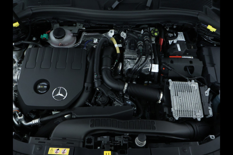 Mercedes-Benz GLA 250 e Face Lift Plug-In Hybride | Progressive Line Advanced Plus | Sfeerverlichting | Dodehoek Assist | Ledkoplampen | Inclusief 24 maanden Mercedes-Benz Certified garantie voor Europa.