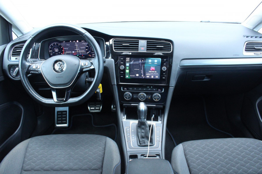 Volkswagen GOLF Variant 1.5 TSI DSG Highline PANO VIRTUAL CARPL ACC STUURVW '19