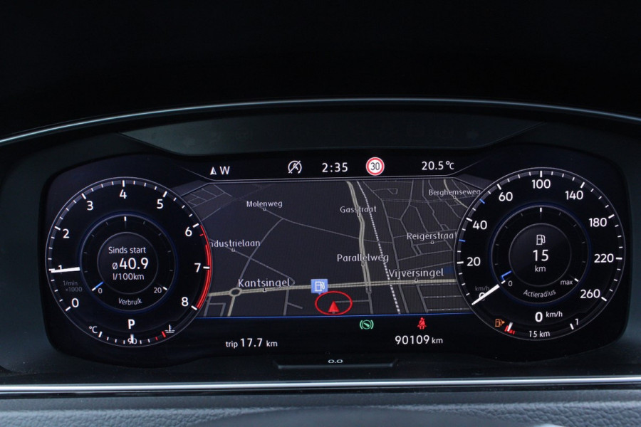 Volkswagen GOLF Variant 1.5 TSI DSG Highline PANO VIRTUAL CARPL ACC STUURVW '19