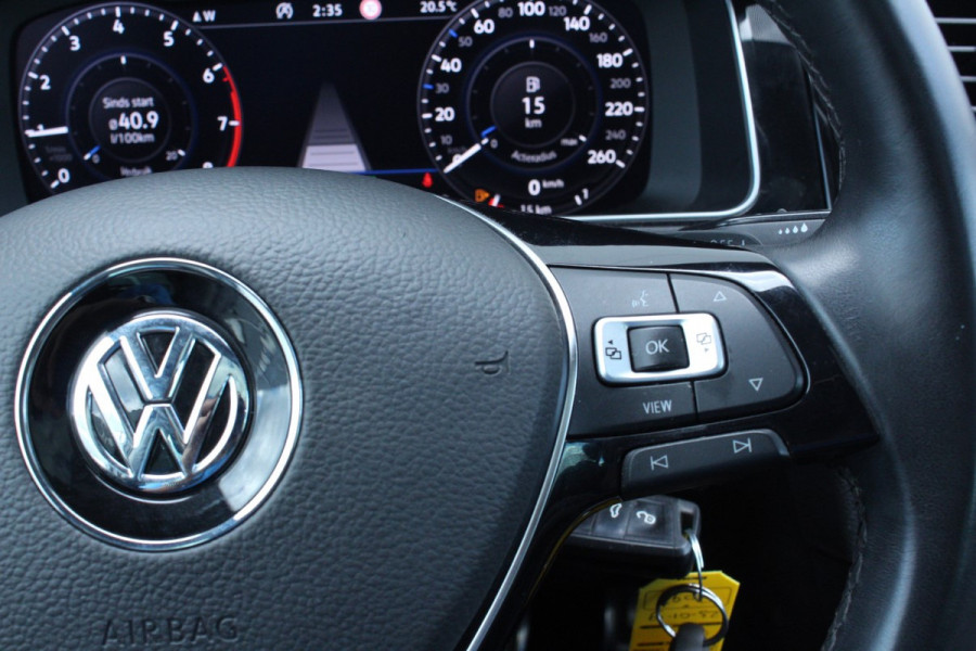 Volkswagen GOLF Variant 1.5 TSI DSG Highline PANO VIRTUAL CARPL ACC STUURVW '19