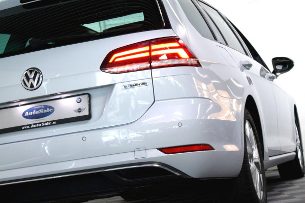 Volkswagen GOLF Variant 1.5 TSI DSG Highline PANO VIRTUAL CARPL ACC STUURVW '19