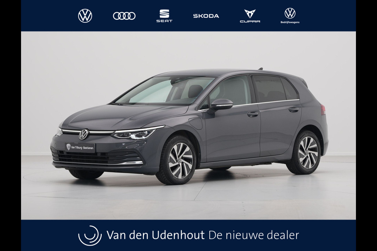 Volkswagen Golf 1.4 eHybrid 204pk Style Navigatie Camera Side Assist iQ Light Demo RV Volkswagen Golf 1.4 eHybrid 204pk Style Navigatie Camera Side Assist iQ Light Demo RV