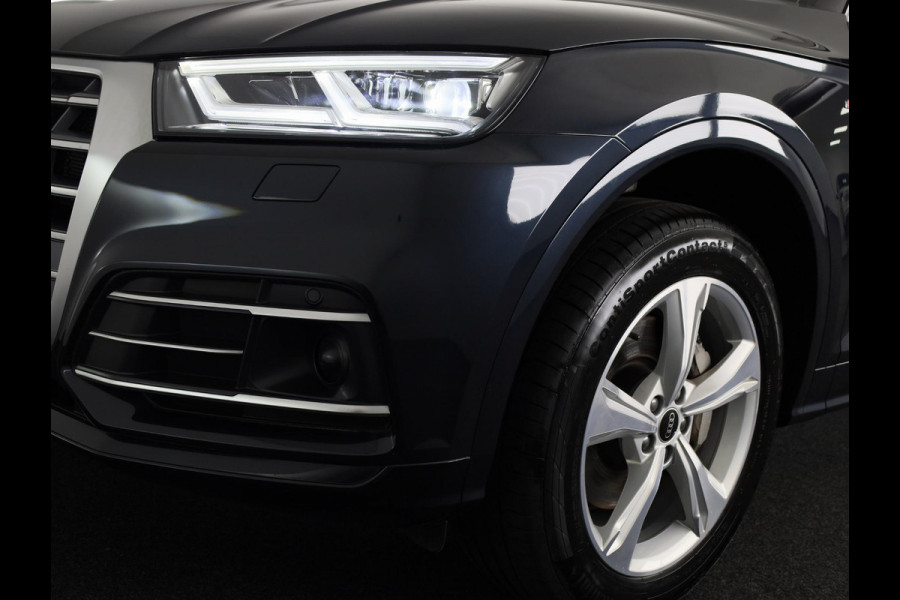 Audi Q5 50 TFSI e Advanced edition 299pk Plug in Hybrid S-tronic | Navigatie | Parkeersensoren | Adaptieve cruise control |