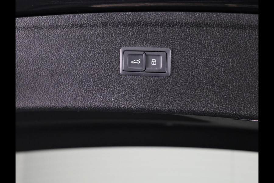 Audi Q5 50 TFSI e Advanced edition 299pk Plug in Hybrid S-tronic | Navigatie | Parkeersensoren | Adaptieve cruise control |