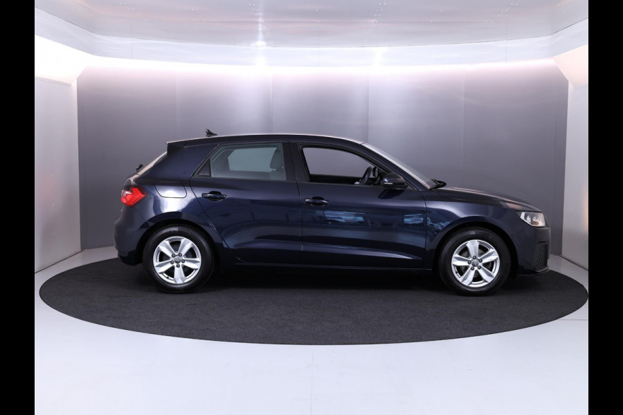 Audi A1 Sportback 25 TFSI Pro Line AUT| LM-velgen| Parksensors achter Cruisecontrol|