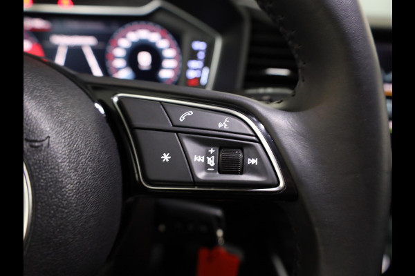 Audi A1 Sportback 25 TFSI Pro Line AUT| LM-velgen| Parksensors achter Cruisecontrol|