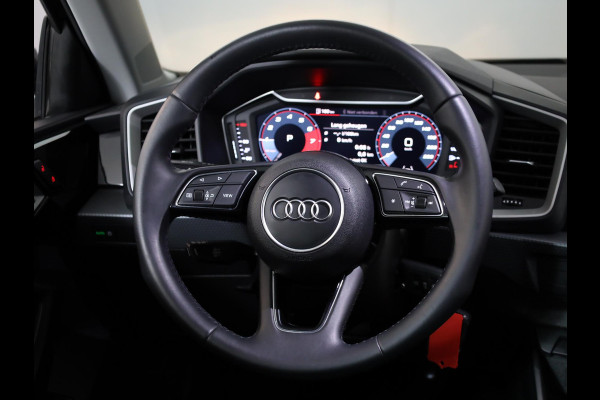 Audi A1 Sportback 25 TFSI Pro Line AUT| LM-velgen| Parksensors achter Cruisecontrol|