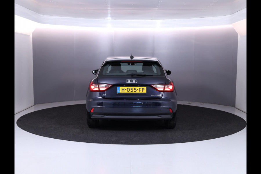 Audi A1 Sportback 25 TFSI Pro Line AUT| LM-velgen| Parksensors achter Cruisecontrol|