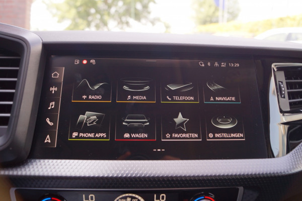 Audi A1 Sportback 30 TFSI 115pk Automaat S-Line Edition -NAVI-ECC-PDC-