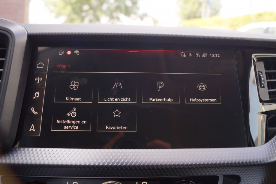 Audi A1 Sportback 30 TFSI 115pk Automaat S-Line Edition -NAVI-ECC-PDC-
