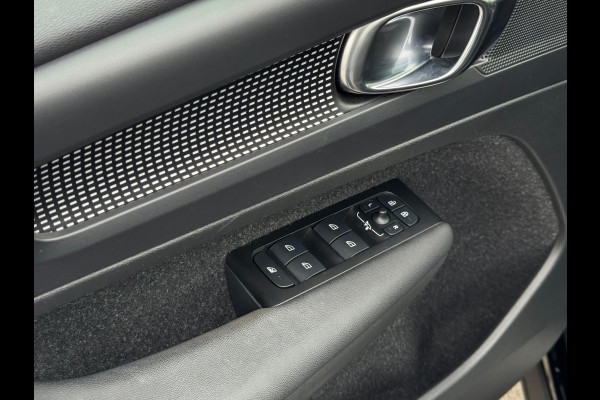 Volvo XC40 Recharge P8 AWD R-Design NL AUTO | TREKHAAK | CARPLAY |