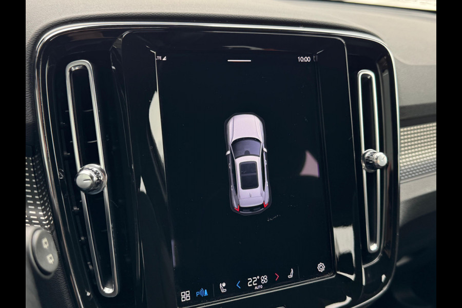Volvo XC40 Recharge P8 AWD R-Design NL AUTO | TREKHAAK | CARPLAY |