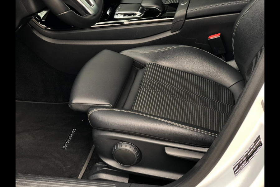 Mercedes-Benz A-Klasse 220 Advantage 190PK | Virt. Cockp., Camera, Navi, Stoelverw., LED, Half leder | NAP |