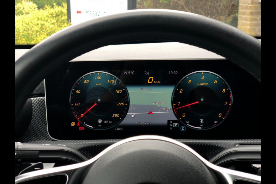 Mercedes-Benz A-Klasse 220 Advantage 190PK | Virt. Cockp., Camera, Navi, Stoelverw., LED, Half leder | NAP |