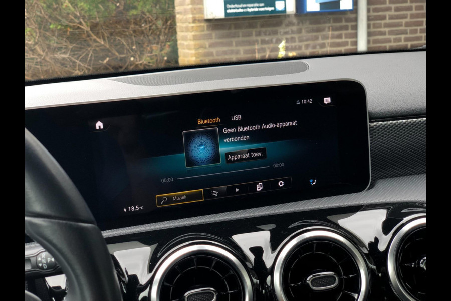 Mercedes-Benz A-Klasse 220 Advantage 190PK | Virt. Cockp., Camera, Navi, Stoelverw., LED, Half leder | NAP |