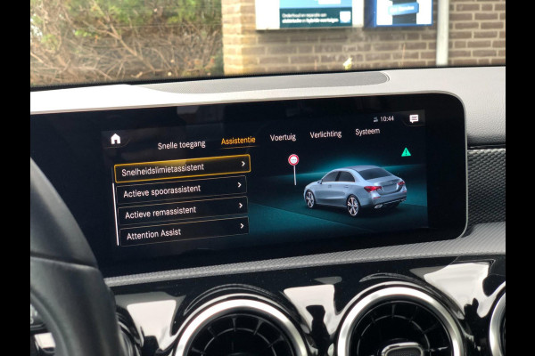 Mercedes-Benz A-Klasse 220 Advantage 190PK | Virt. Cockp., Camera, Navi, Stoelverw., LED, Half leder | NAP |