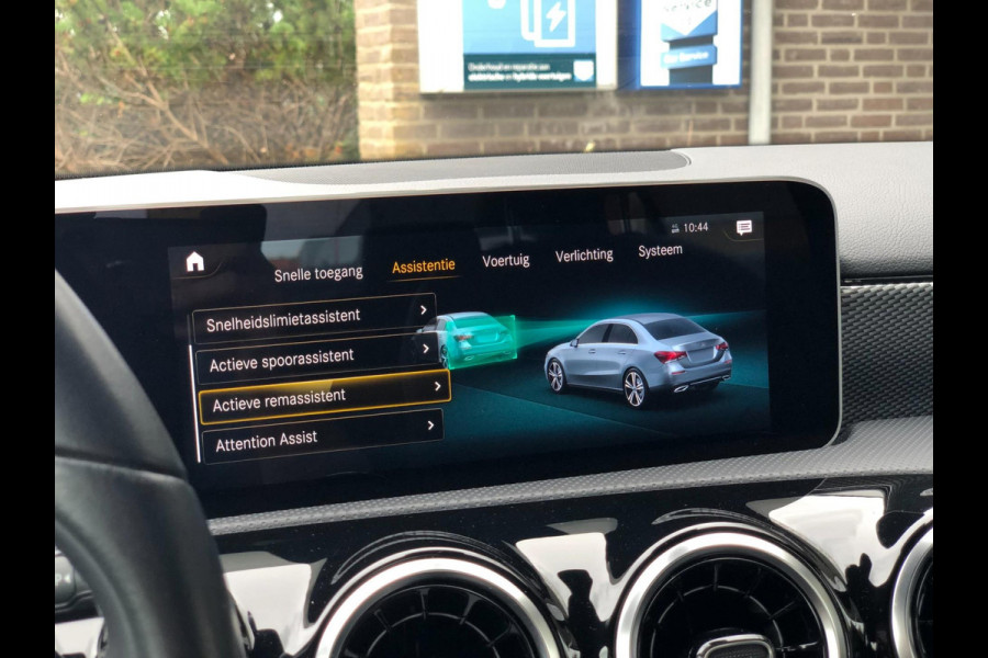 Mercedes-Benz A-Klasse 220 Advantage 190PK | Virt. Cockp., Camera, Navi, Stoelverw., LED, Half leder | NAP |