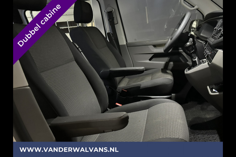 Volkswagen Transporter 2.0 TDI L2H1 Dubbele cabine Euro6 Airco | Apple Carplay | Android Auto | 5-Zits | 2200kg Trekhaak Cruisecontrol, Parkeersensoren