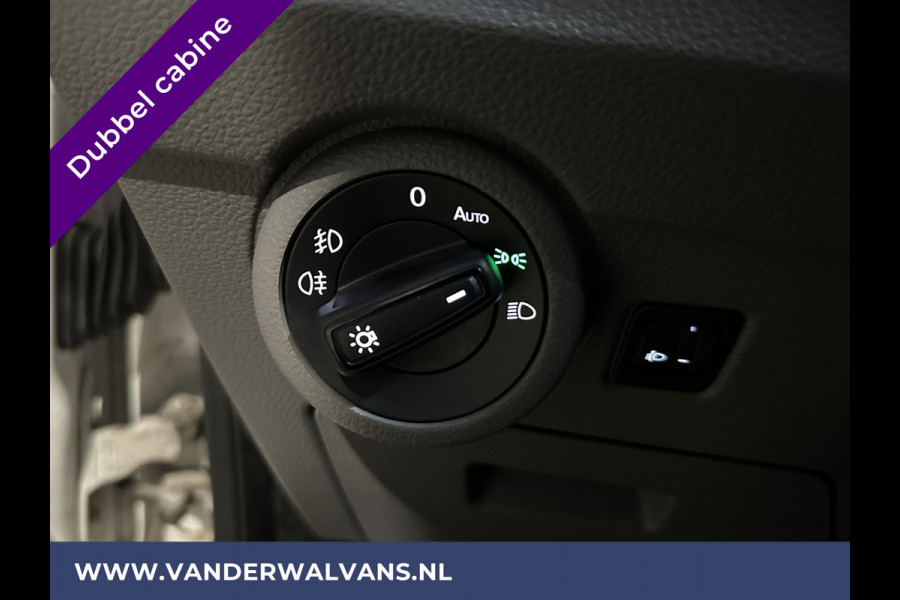 Volkswagen Transporter 2.0 TDI L2H1 Dubbele cabine Euro6 Airco | Apple Carplay | Android Auto | 5-Zits | 2200kg Trekhaak Cruisecontrol, Parkeersensoren
