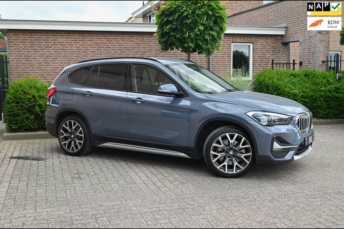 BMW X1 XDrive25e X-Line 220 PK Dealer o.h. Leder Memory Head-Up LED 19'' BMW X1 XDrive25e X-Line 220 PK Dealer o.h. Leder Memory Head-Up LED 19''