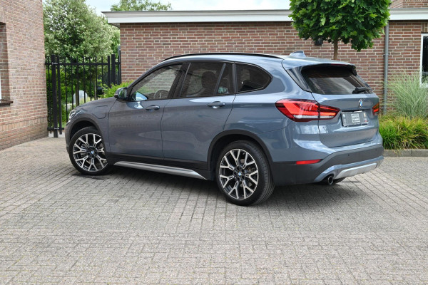 BMW X1 XDrive25e X-Line 220 PK Dealer o.h. Leder Memory Head-Up LED 19''